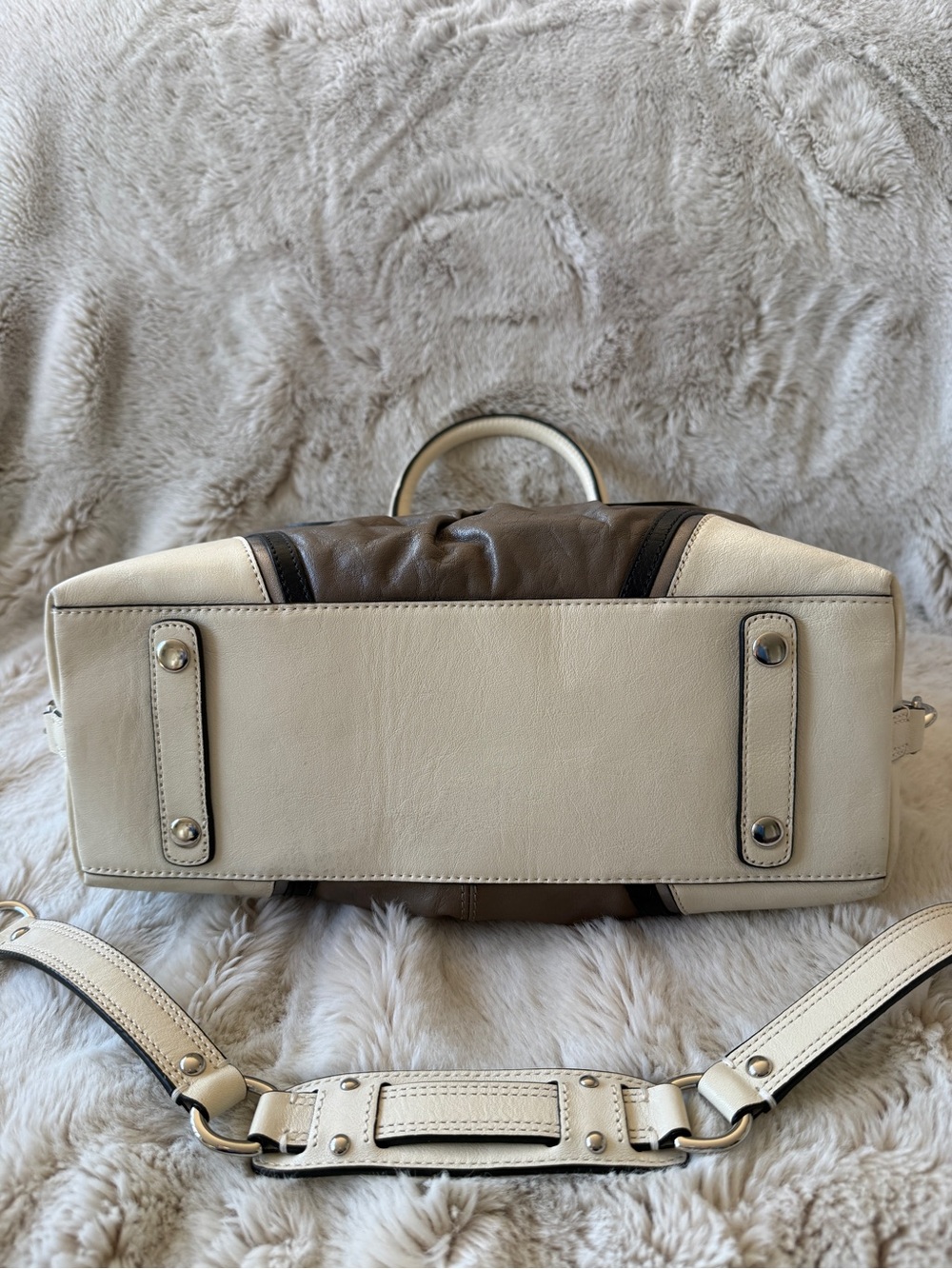Coach Two-Tone Leather Ashley Two-Way Satchel in Cream and Brown - Picture 7 of 11